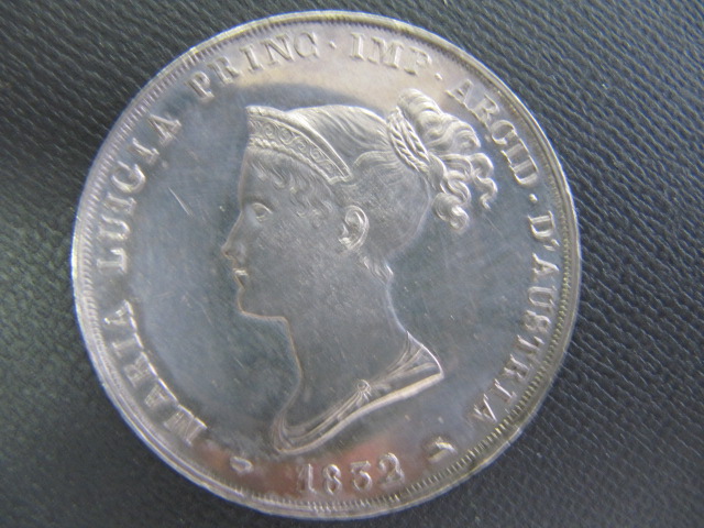 1832年　イタリア銀貨
